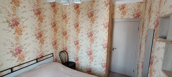 Продам трехкомнатную (3-комн.) квартиру, Русановская ул, 19Ак4, Санкт-Петербург г