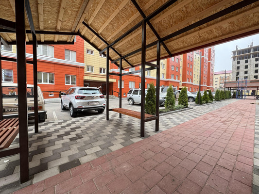 Продам трехкомнатную (3-комн.) квартиру, Профсоюзная ул, 226, Вольный Аул кп