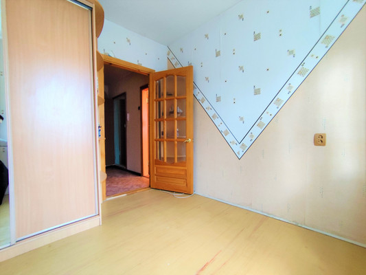 Продам трехкомнатную (3-комн.) квартиру, Ленинградский пр-кт, 2, Нижний Тагил г