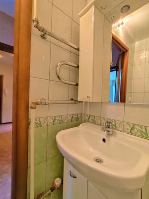 Продам трехкомнатную (3-комн.) квартиру, Ленинградский пр-кт, 2, Нижний Тагил г