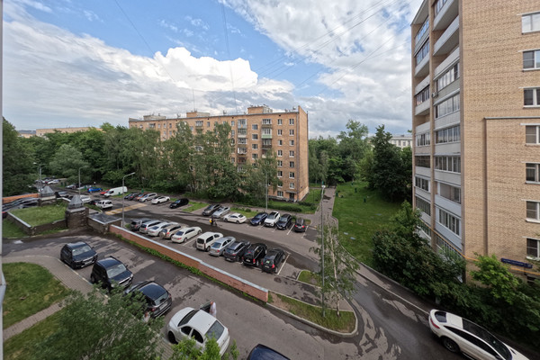 Продам двухкомнатную (2-комн.) квартиру, Вернадского пр-кт, 27к1, Москва г