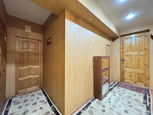 Продам двухкомнатную (2-комн.) квартиру, Шогенцукова пр-кт, 18, Нальчик г