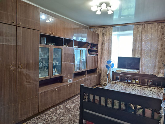 Продам двухкомнатную (2-комн.) квартиру, Первомайская ул, 1, Дружба п