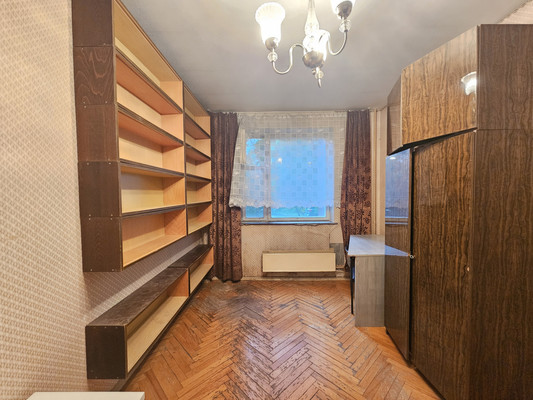 Продам трехкомнатную (3-комн.) квартиру, Крылатские Холмы ул, 30к4, Москва г