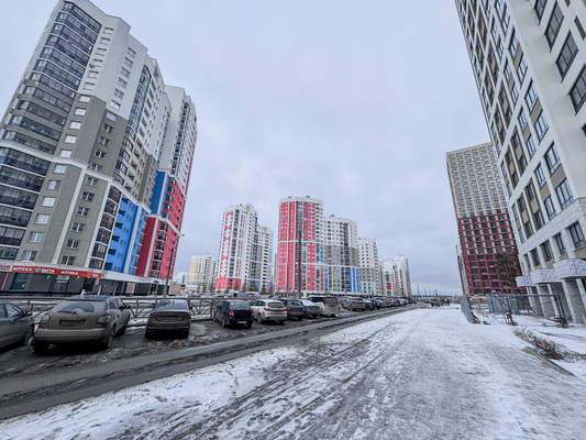 Продам торговое помещение 203,8 м2, Краснолесья ул, 96/2, Екатеринбург г