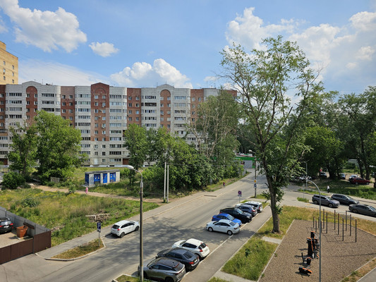 Продам однокомнатную (1-комн.) квартиру, Барамзиной ул, 32, Пермь г