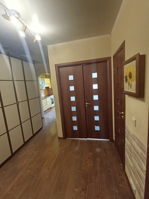 Продам трехкомнатную (3-комн.) квартиру, Флотская ул, 13к4, Москва г