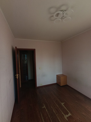 Продам трехкомнатную (3-комн.) квартиру, Флотская ул, 13к4, Москва г
