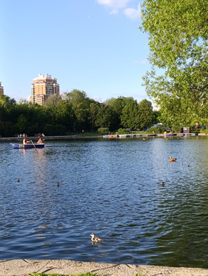 Продам трехкомнатную (3-комн.) квартиру, Флотская ул, 13к4, Москва г