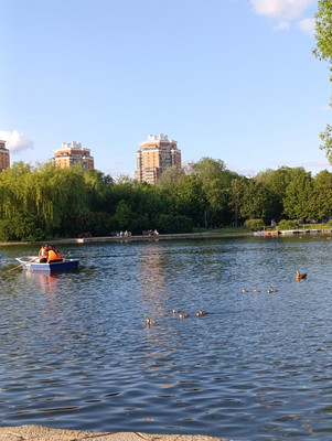 Продам трехкомнатную (3-комн.) квартиру, Флотская ул, 13к4, Москва г
