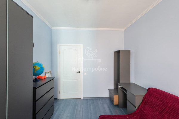 Продам трехкомнатную (3-комн.) квартиру, Авиационная ул, 66, Москва г