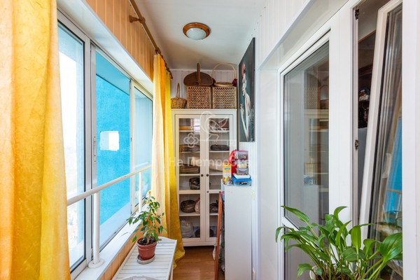 Продам трехкомнатную (3-комн.) квартиру, Авиационная ул, 66, Москва г