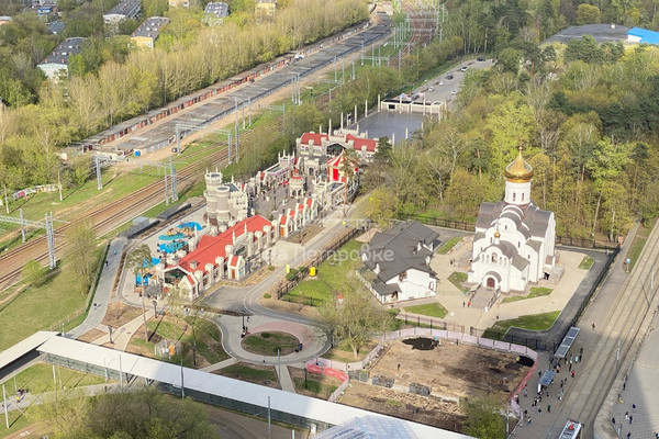 Продам трехкомнатную (3-комн.) квартиру, Авиационная ул, 66, Москва г