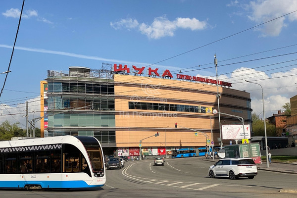 Продам трехкомнатную (3-комн.) квартиру, Авиационная ул, 66, Москва г