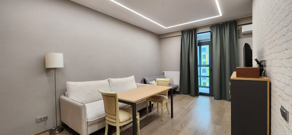 Продам трехкомнатную (3-комн.) квартиру, Береговой проезд, 5к2, Москва г