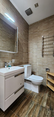 Продам трехкомнатную (3-комн.) квартиру, Береговой проезд, 5к2, Москва г