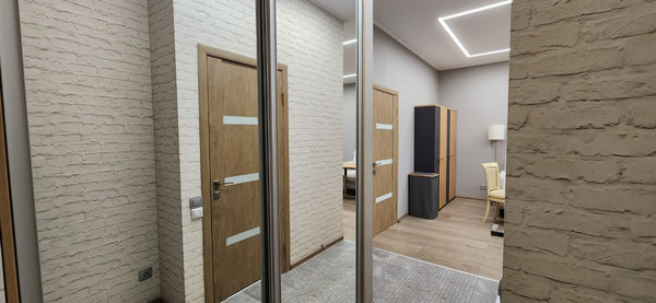 Продам трехкомнатную (3-комн.) квартиру, Береговой проезд, 5к2, Москва г