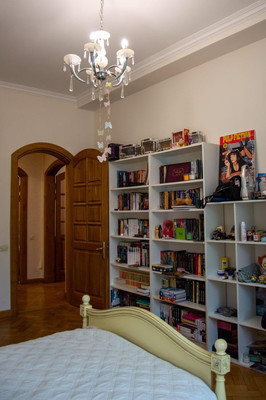 Продам трехкомнатную (3-комн.) квартиру, Покровка ул, 41, Москва г