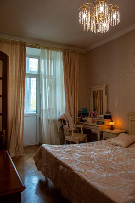 Продам трехкомнатную (3-комн.) квартиру, Покровка ул, 41, Москва г