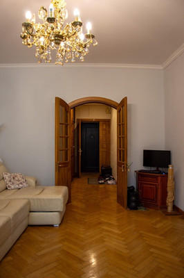 Продам трехкомнатную (3-комн.) квартиру, Покровка ул, 41, Москва г
