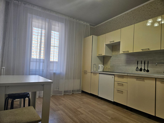 Продам двухкомнатную (2-комн.) квартиру, Ткачева ул, 32/50, Ростов-на-Дону г