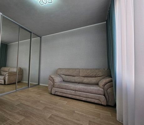 Продам двухкомнатную (2-комн.) квартиру, Ткачева ул, 32/50, Ростов-на-Дону г