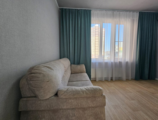 Продам двухкомнатную (2-комн.) квартиру, Ткачева ул, 32/50, Ростов-на-Дону г