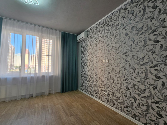 Продам двухкомнатную (2-комн.) квартиру, Ткачева ул, 32/50, Ростов-на-Дону г