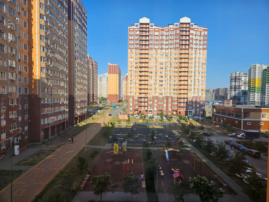 Продам двухкомнатную (2-комн.) квартиру, Ткачева ул, 32/50, Ростов-на-Дону г
