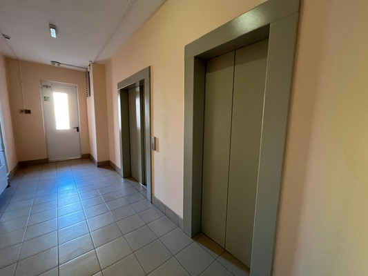 Продам двухкомнатную (2-комн.) квартиру, Ткачева ул, 32/50, Ростов-на-Дону г