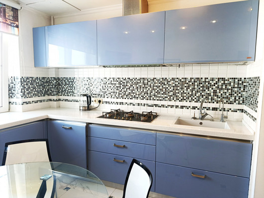 Продам трехкомнатную (3-комн.) квартиру, Дзержинского пр-кт, 220/2, Новороссийск г