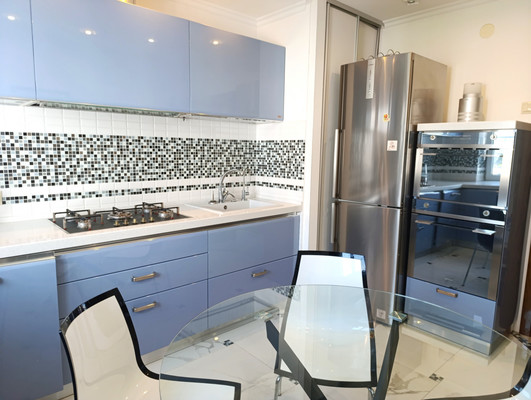 Продам трехкомнатную (3-комн.) квартиру, Дзержинского пр-кт, 220/2, Новороссийск г