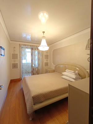 Продам трехкомнатную (3-комн.) квартиру, Дзержинского пр-кт, 220/2, Новороссийск г