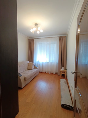 Продам трехкомнатную (3-комн.) квартиру, Дзержинского пр-кт, 220/2, Новороссийск г