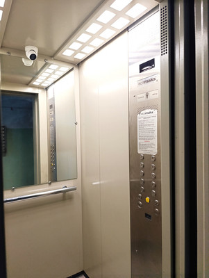 Продам трехкомнатную (3-комн.) квартиру, Дзержинского пр-кт, 220/2, Новороссийск г