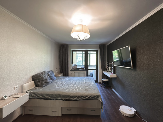Продам трехкомнатную (3-комн.) квартиру, Б. Хмельницкого ул, 30, Туапсе г