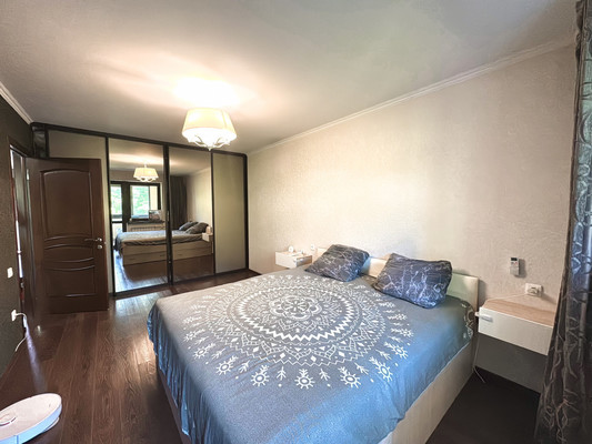 Продам трехкомнатную (3-комн.) квартиру, Б. Хмельницкого ул, 30, Туапсе г