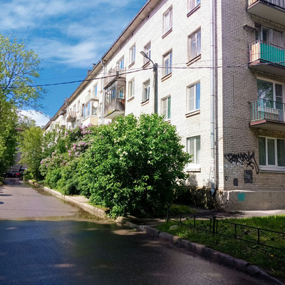 Продам двухкомнатную (2-комн.) квартиру, 7 Армии ул, 9, Гатчина г