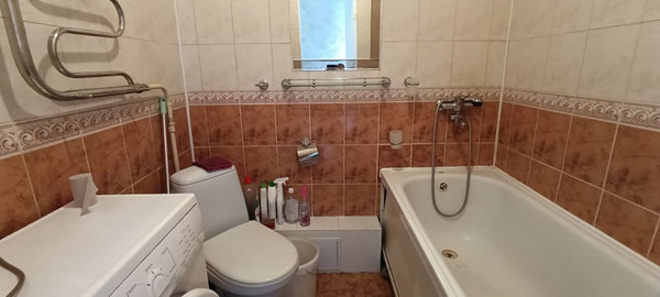 Продам однокомнатную (1-комн.) квартиру, Коммунистическая ул, 37в, Калининград г
