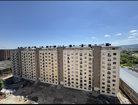 Продам двухкомнатную (2-комн.) квартиру, Кабардинская ул, 202, Нальчик г