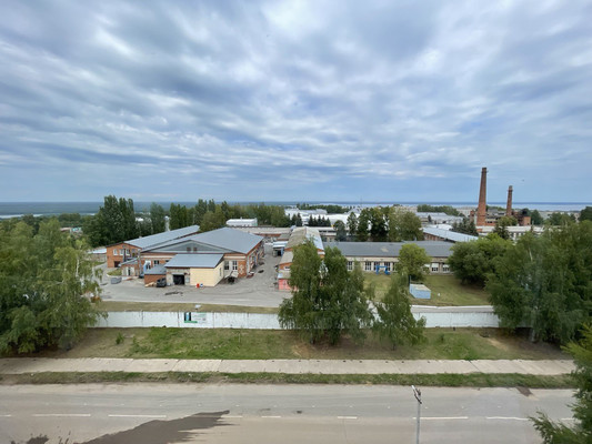 Продам двухкомнатную (2-комн.) квартиру, 2-й мкр, 30, Козьмодемьянск г