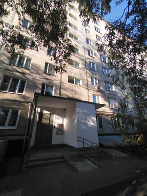 Продам трехкомнатную (3-комн.) квартиру, Большая Очаковская ул, 19, Москва г