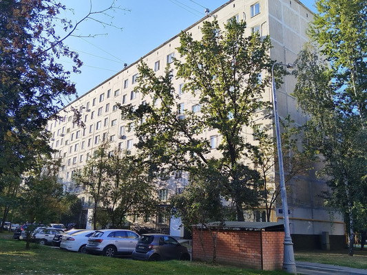 Продам трехкомнатную (3-комн.) квартиру, Большая Очаковская ул, 19, Москва г
