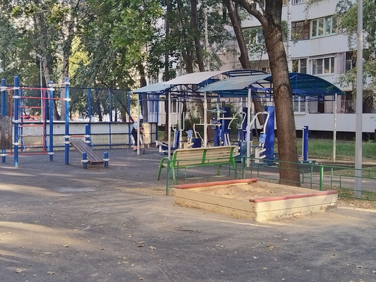 Продам трехкомнатную (3-комн.) квартиру, Большая Очаковская ул, 19, Москва г