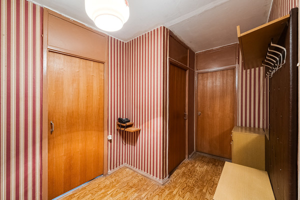 Продам трехкомнатную (3-комн.) квартиру, Напольный проезд, 14, Москва г
