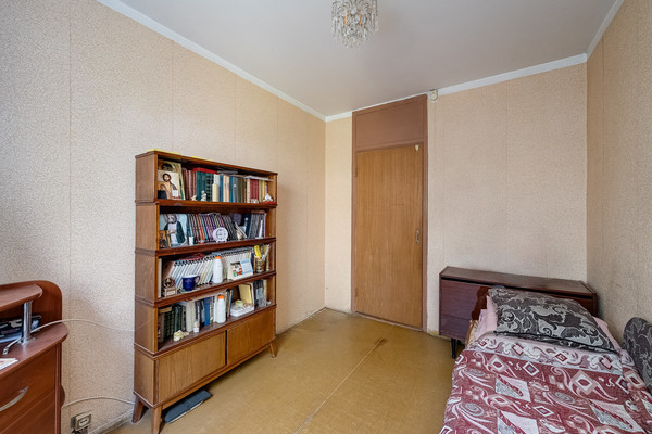 Продам трехкомнатную (3-комн.) квартиру, Напольный проезд, 14, Москва г
