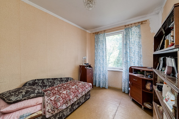 Продам трехкомнатную (3-комн.) квартиру, Напольный проезд, 14, Москва г