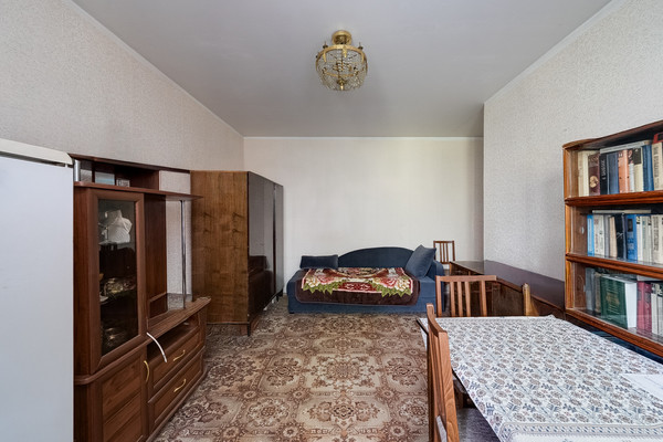 Продам трехкомнатную (3-комн.) квартиру, Напольный проезд, 14, Москва г