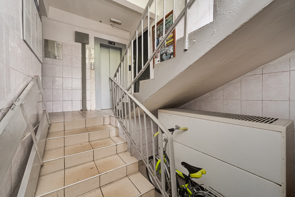 Продам трехкомнатную (3-комн.) квартиру, Напольный проезд, 14, Москва г