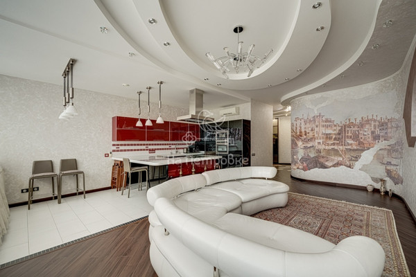 Продам трехкомнатную (3-комн.) квартиру, Симферопольский проезд, 18, Москва г